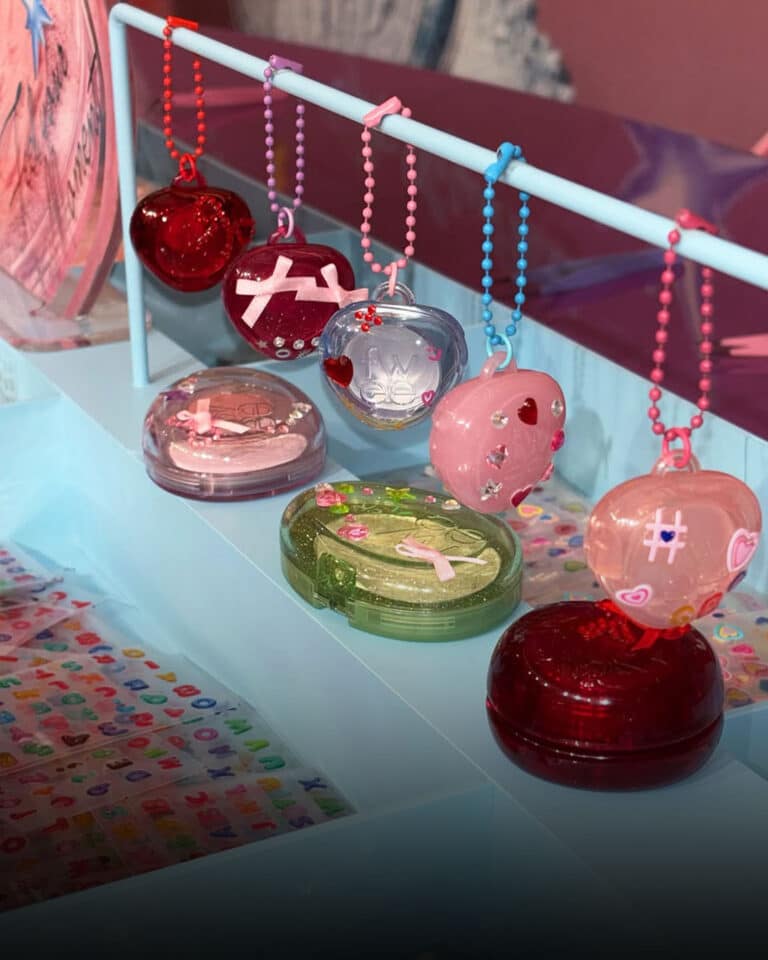 What to Hang on Your Bag Today? 6 Keyring Beauty Products
